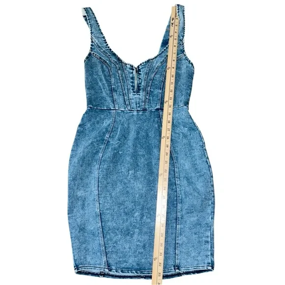 Hello Molly dress nwt size medium - Picture 13 of 13